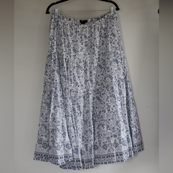 Dresses & Skirts - 100% cotton blue floral maxi skirt